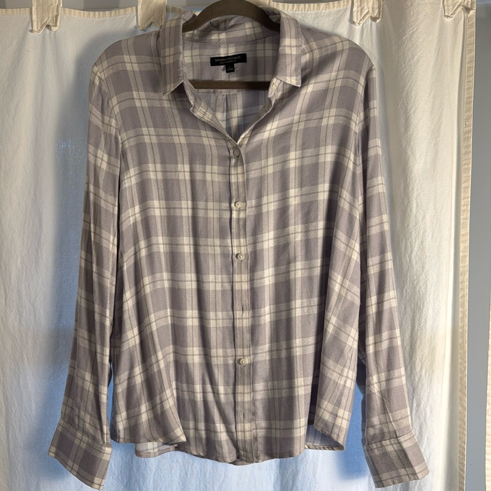Banana Republic soft plaid shirt
